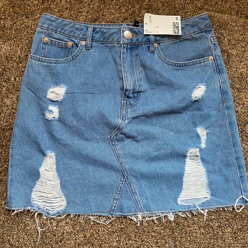 NWT H&M Jean skirt size 4
